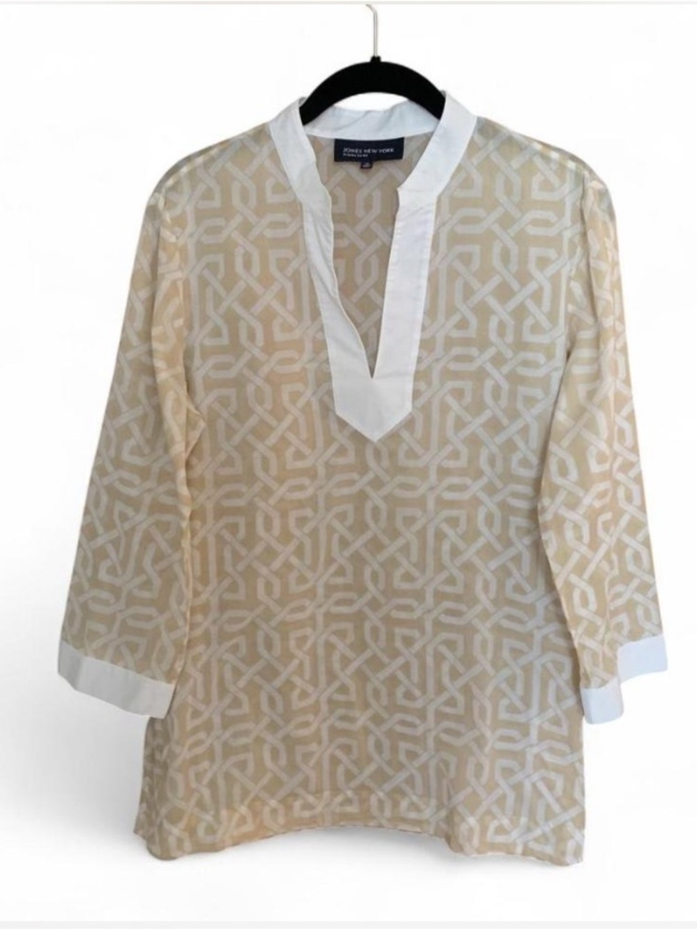 Jones New York Cream & White Geometric Tunic Top